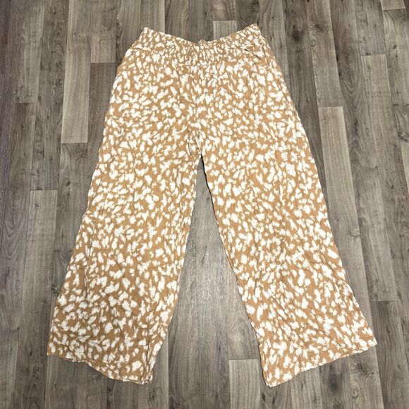 Joyspun tan flowy wide leg pants with white speckles - Picture 2 of 8